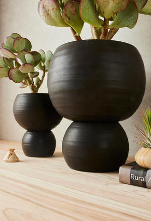 Spherical Plant Pot Small Angus & Celeste