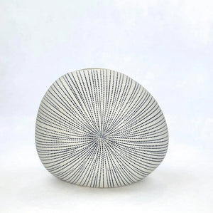 Coastal mollusc propagating vessel /vase